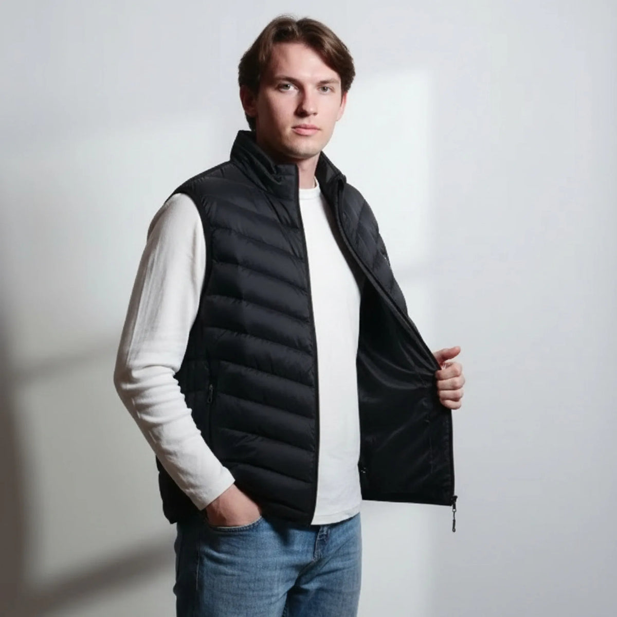 Gilet chauffant Chaudia noir porté ouvert