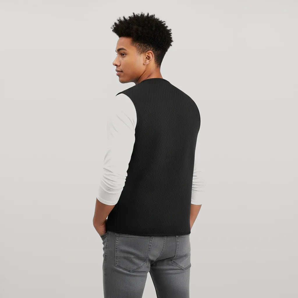 Gilet chauffant fin noir porté, vu de dos